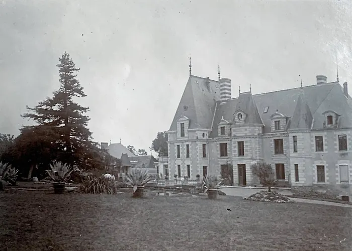 Du Collectionneur 3* Saint-Laurent-du-Mottay