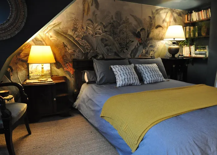 Du Collectionneur 招待所 Saint-Laurent-du-Mottay